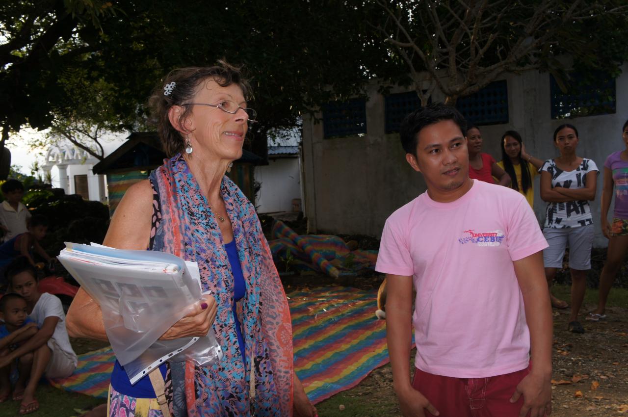 distribution vaisselle famille Cyrius