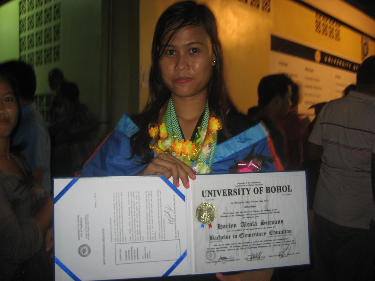 Harlyn avec son diplome