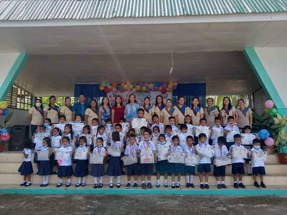 La principale les professeurs elementary school pangangan 2022